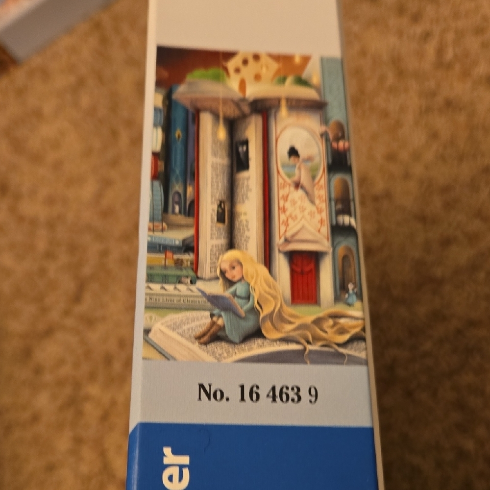 Ravensburger Blue and White Fantasy Puzzle - Picture 2 of 3